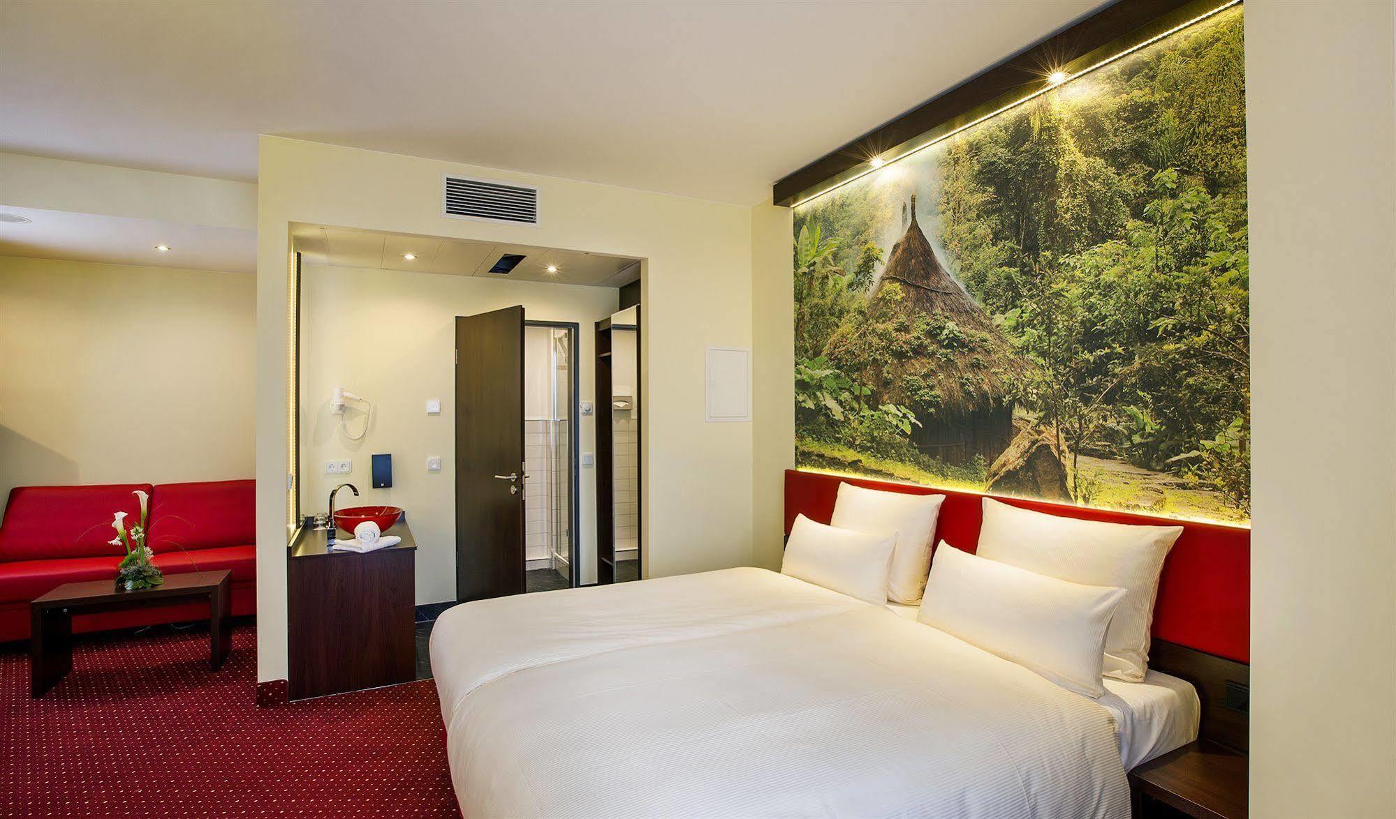 Western Plaza Kurfuerstendamm 4*